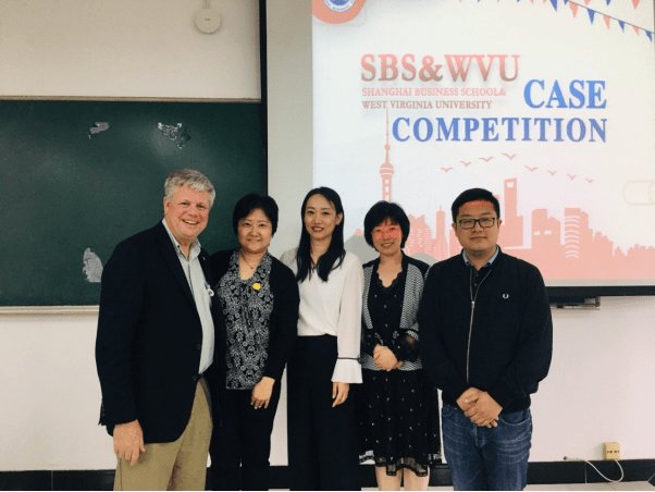 外国留竞彩app新手怎么玩观摩敦煌讲座